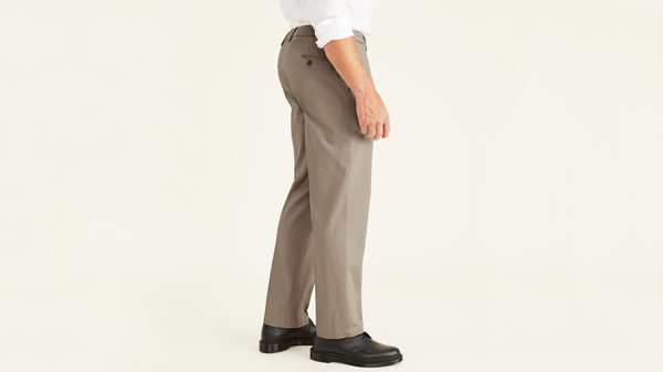Dockers Signature Khakis Classic Fit (Big And Tall) Khaki