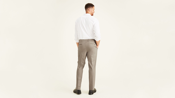 Dockers Signature Khakis Classic Fit (Big And Tall) Khaki