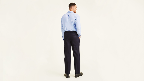 Dockers Signature Khakis Pleated Classic Fit (Big And Tall) Blue