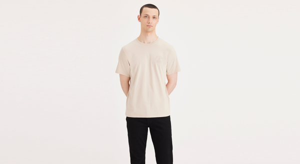 dockers Wings & Anchor Graphic Tee Slim Fit Sahara Khaki