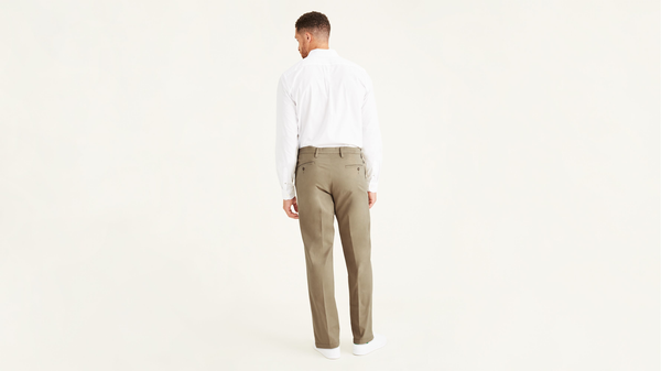 Dockers Workday Khakis Classic Fit (Big And Tall) New British Khaki