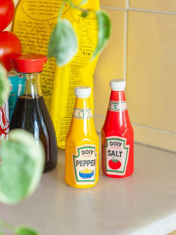 Doiy Corner Shop Salt And Pepper Shakers Ketchup&Mustard