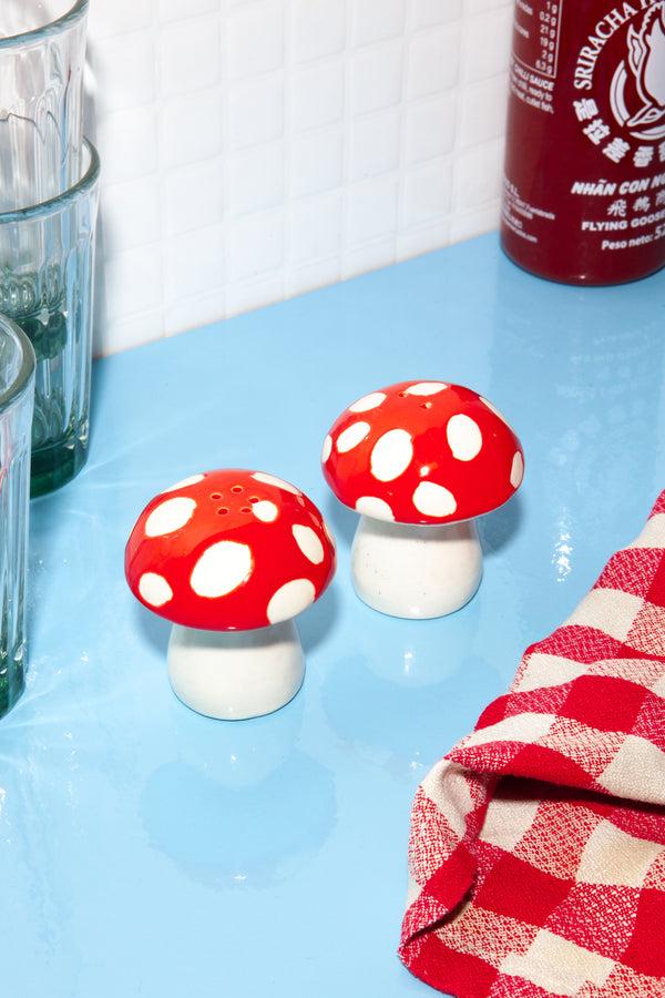 Doiy Amanita Salt And Pepper