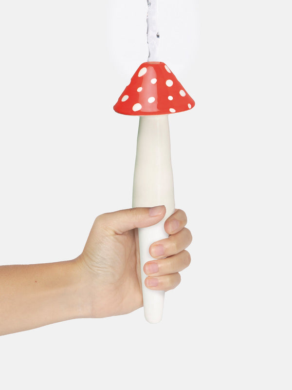 Doiy Amanita Self-watering System