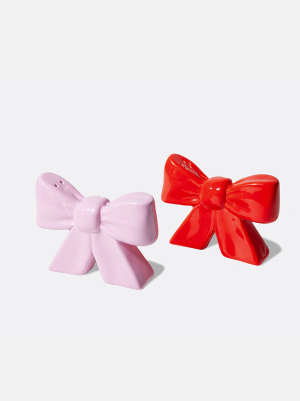 Doiy Bow Salt And Pepper Shakers