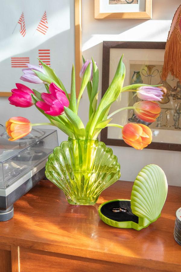 Doiy Seashell Vase Green