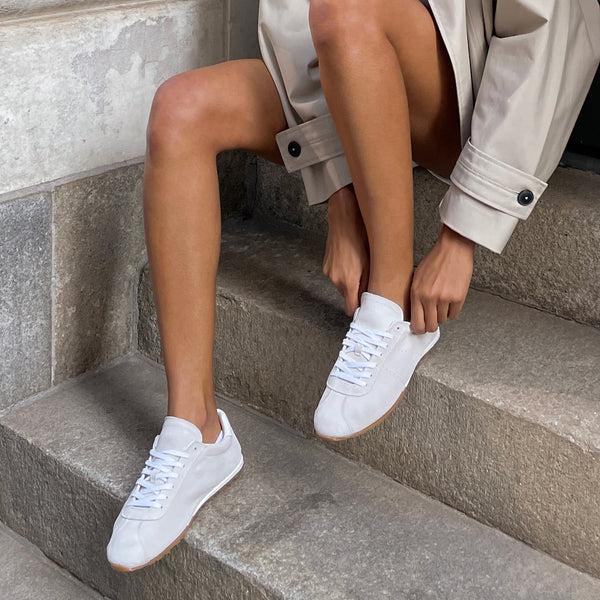 Dolce Vita Serina Sneakers Ivory Suede IVORY SUEDE