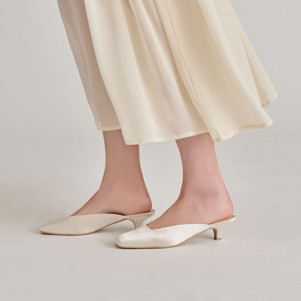 Dolce Vita Umara Heels Ivory Satin IVORY SATIN