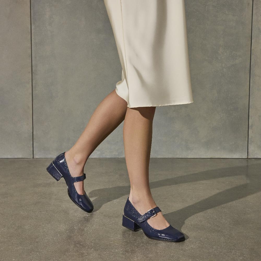 Donald J Pliner AMIYA Navy