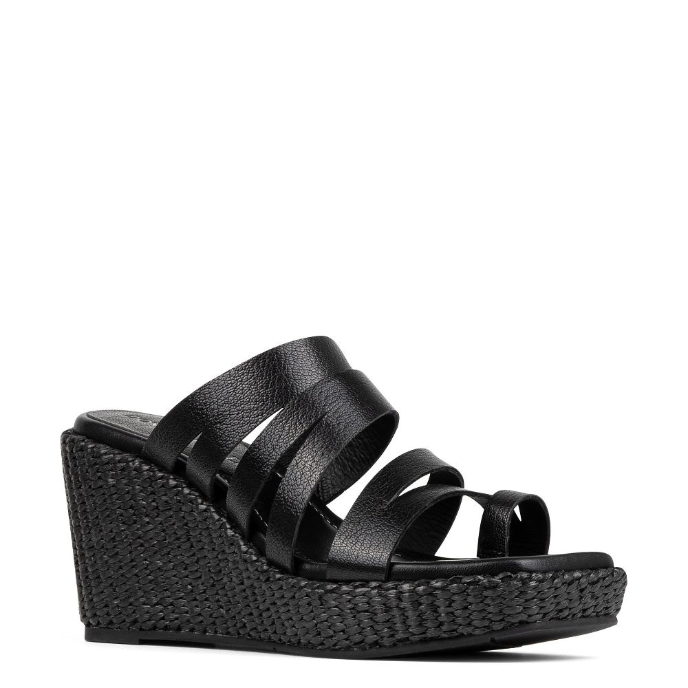 Donald J Pliner ANAMARI Black