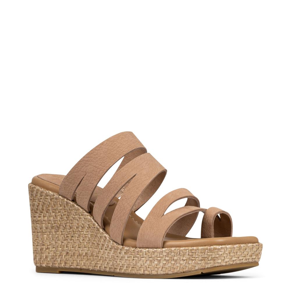 Donald J Pliner ANAMARI Sand