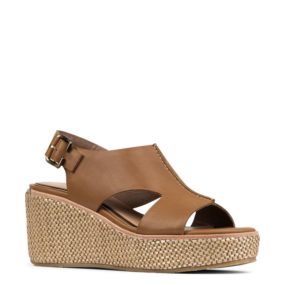 Donald J Pliner AREE Saddle