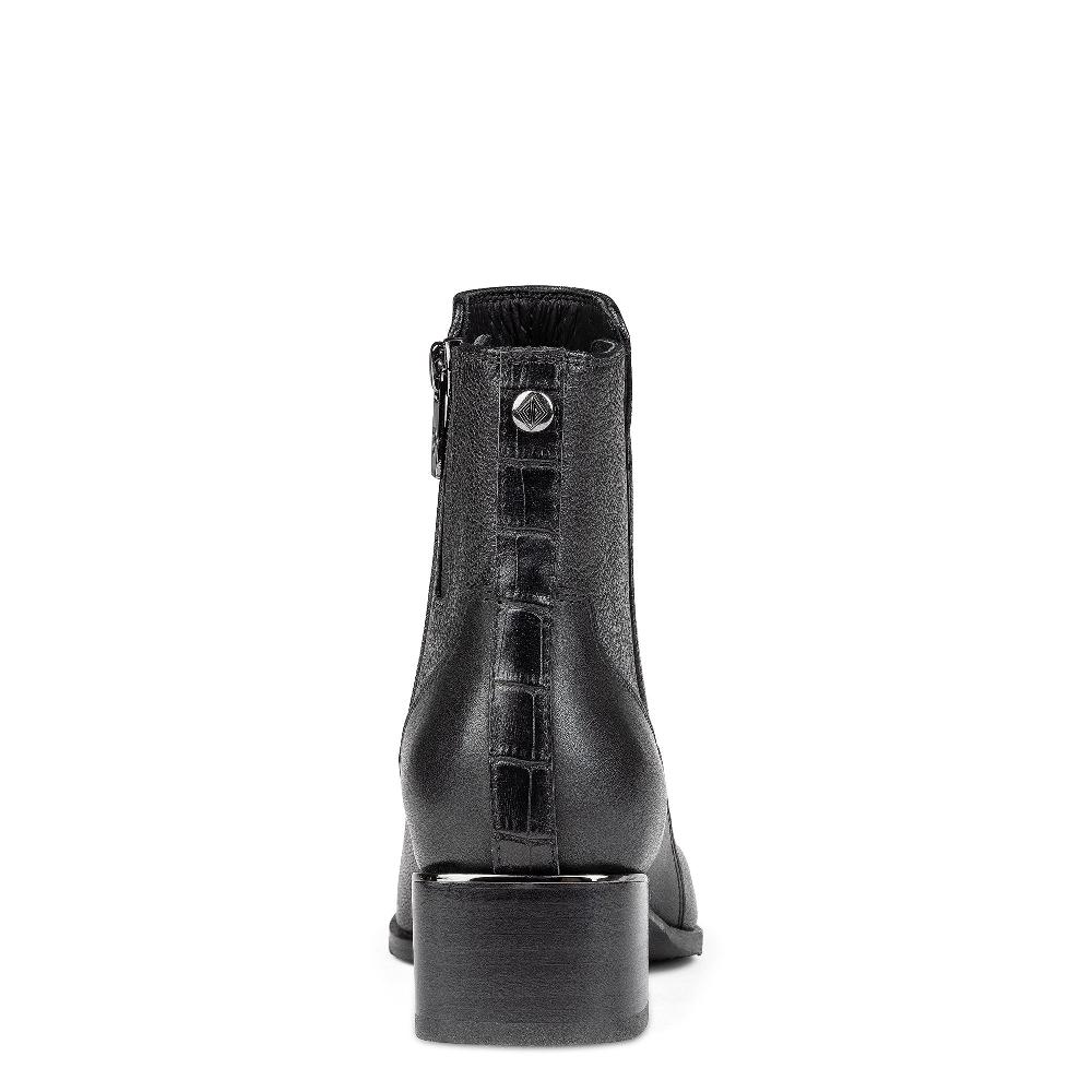 Donald J Pliner AZIA Black Leather