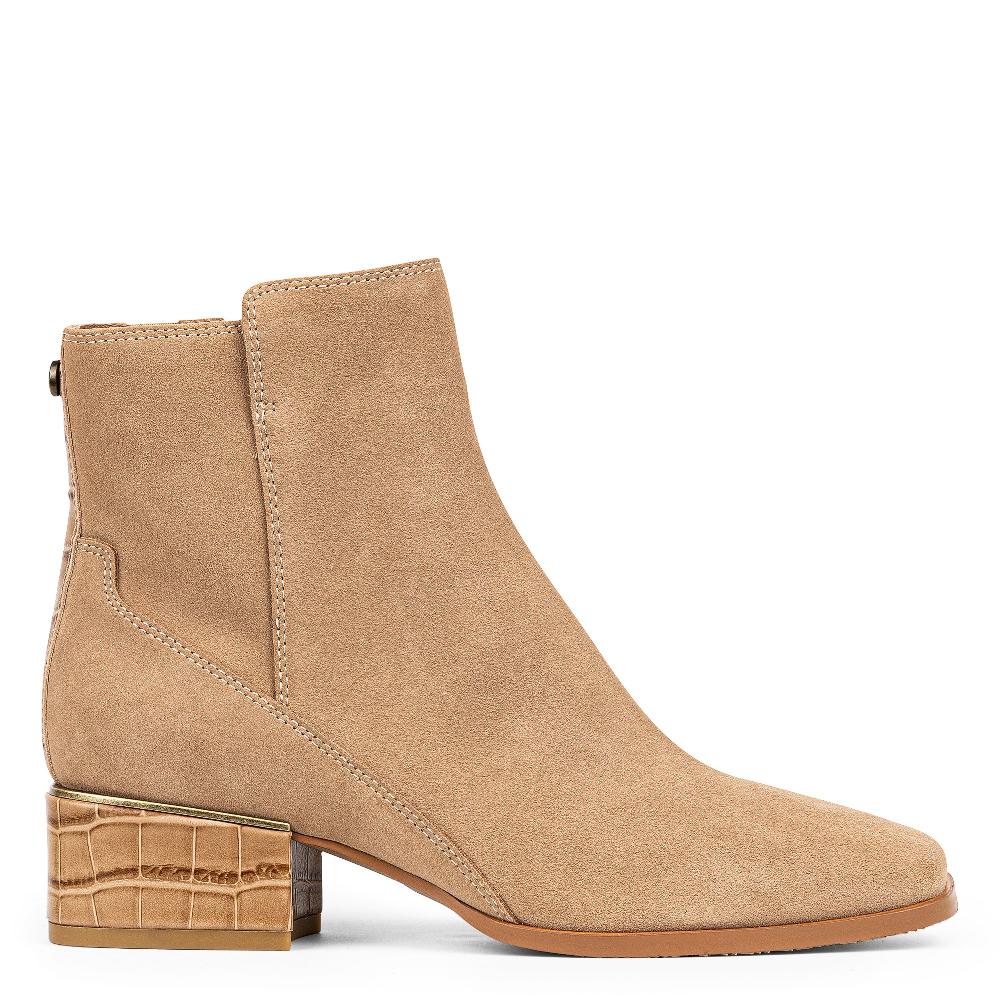 donald j pliner AZIA Tobacco