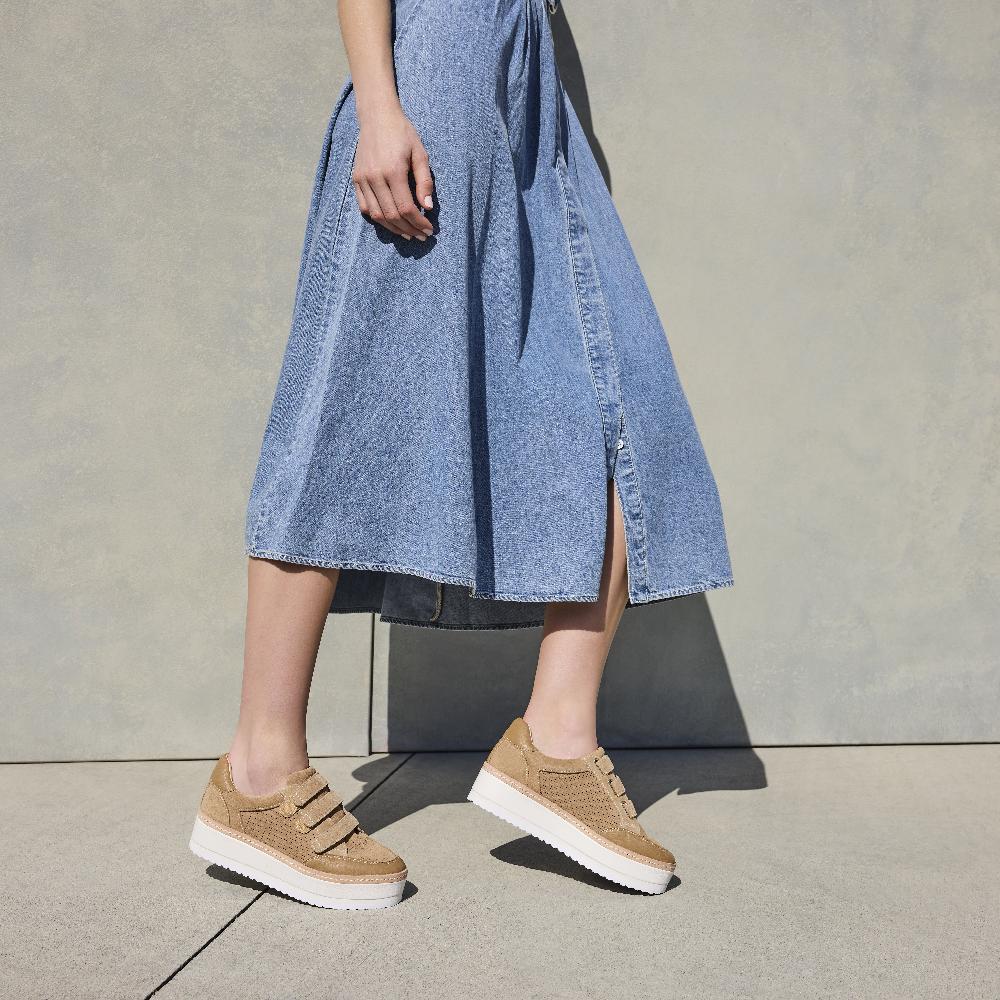 Donald J Pliner DREAMBOAT Tobacco Suede