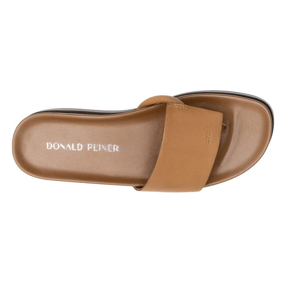 Donald J Pliner FIFI Saddle Leather