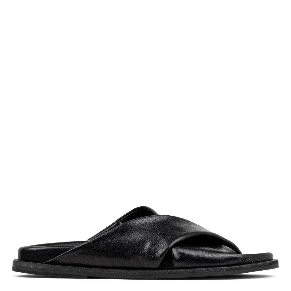 donald j pliner ILLY Black