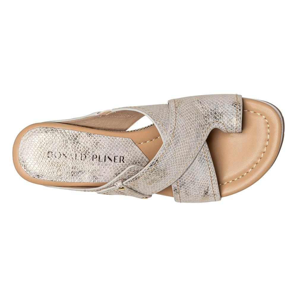 Donald J Pliner IRINI Light Bronze