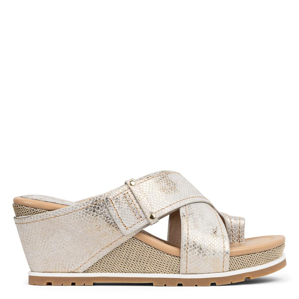 donald j pliner IRINI Light Bronze