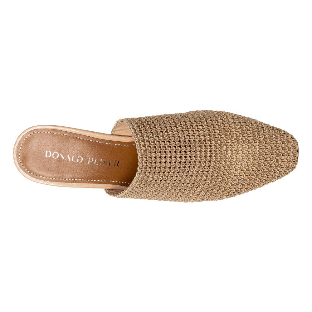 Donald J Pliner JALIYAH Sand