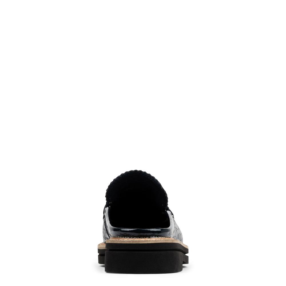 Donald J Pliner LYNDALL Navy