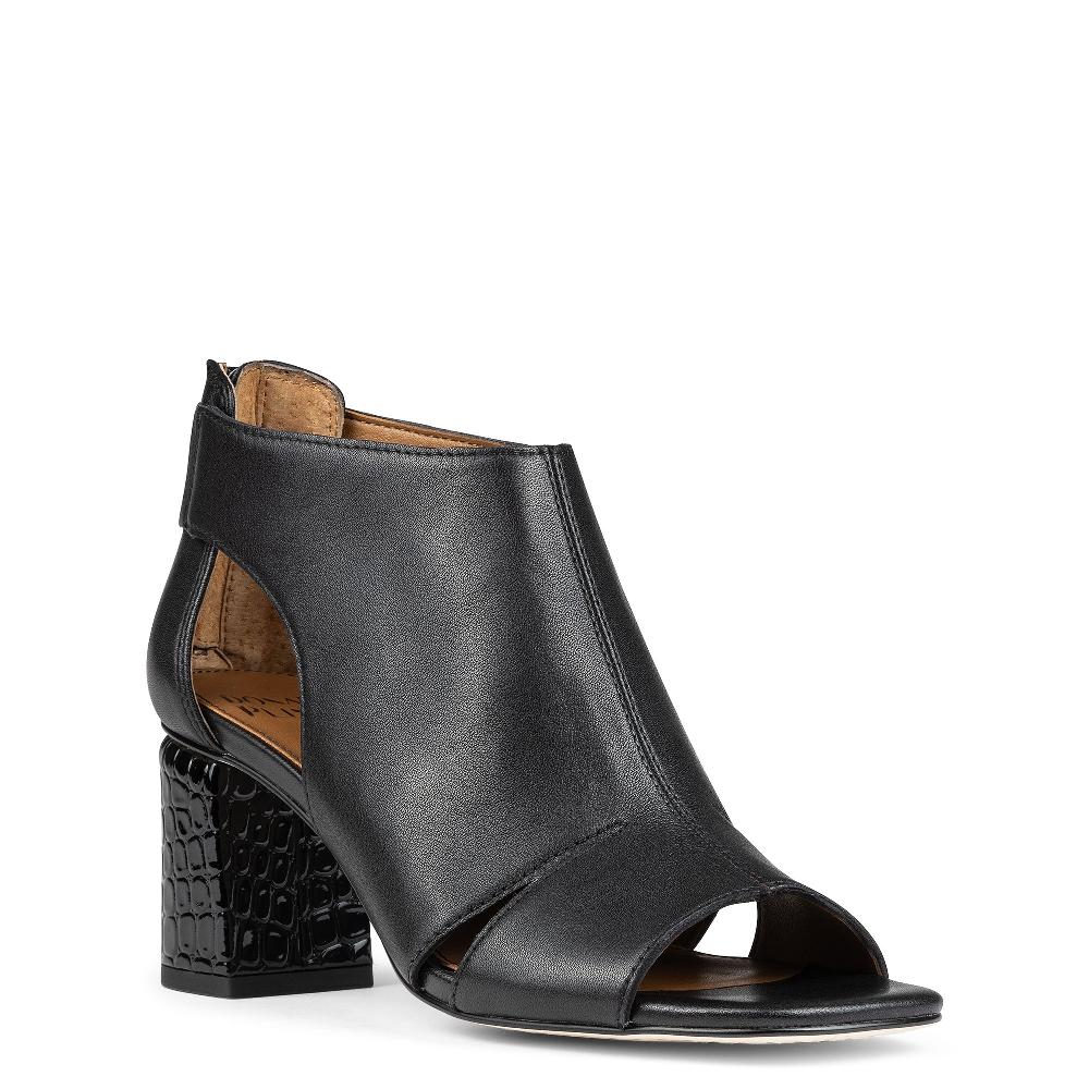 Donald J Pliner PERRA Black