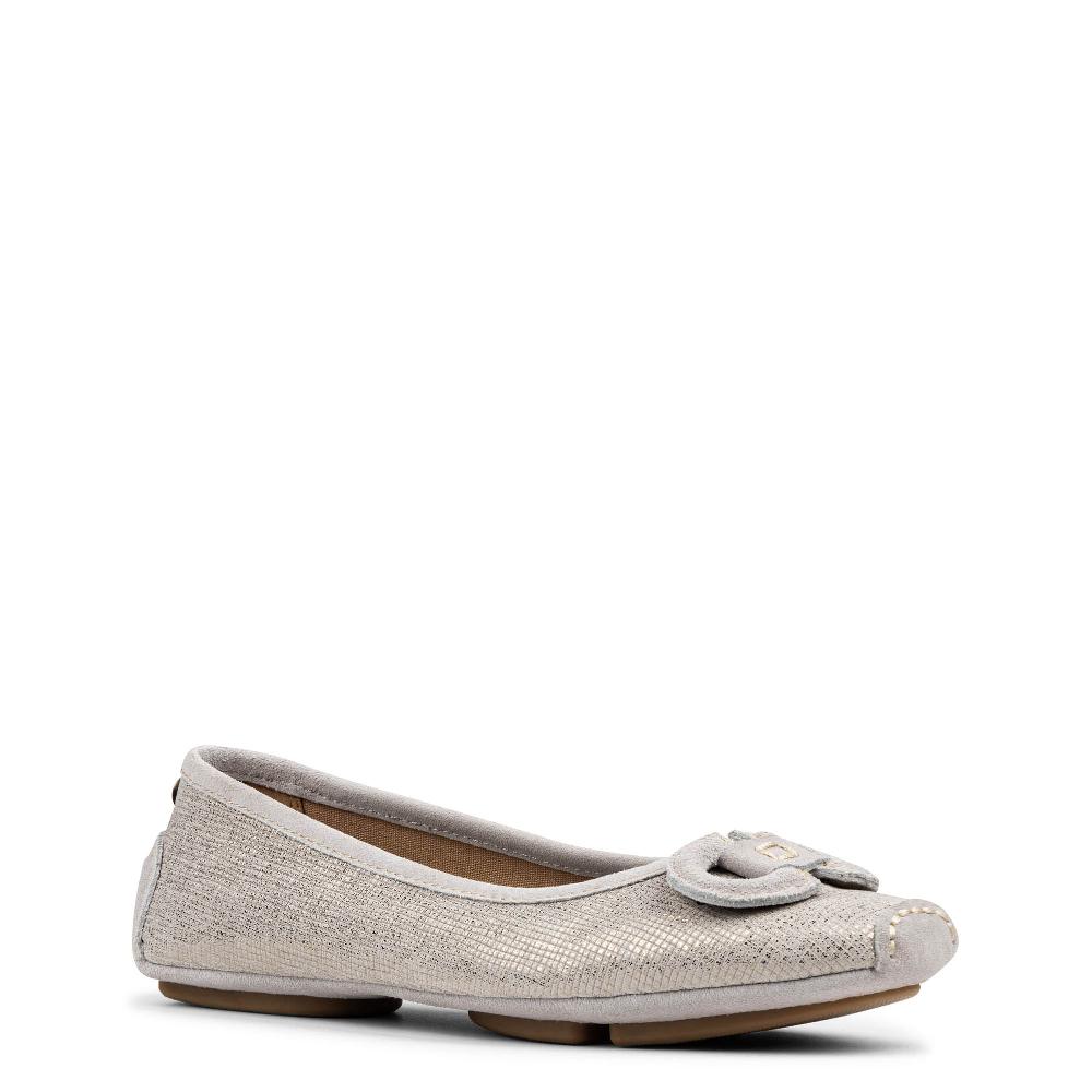 Donald J Pliner REANNA Taupe