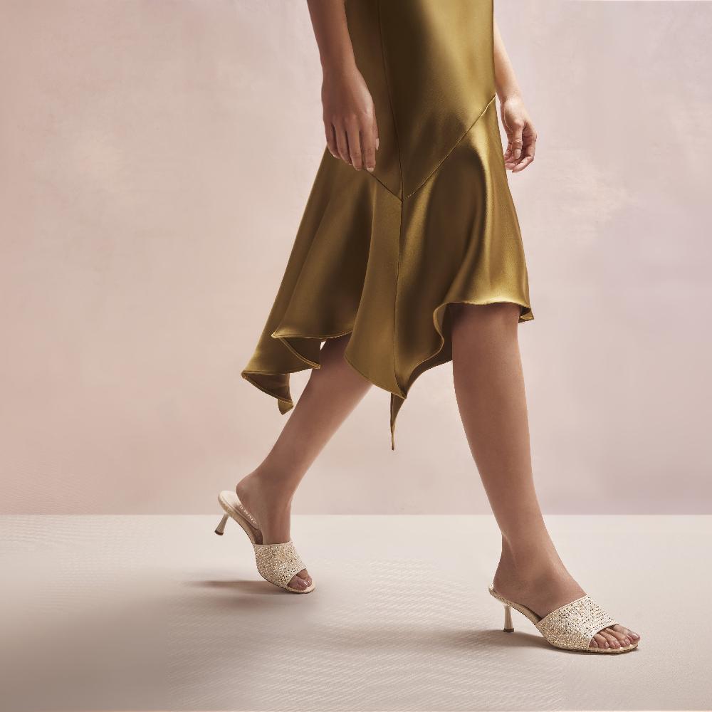 Donald J Pliner RIKKI Foam Embellished