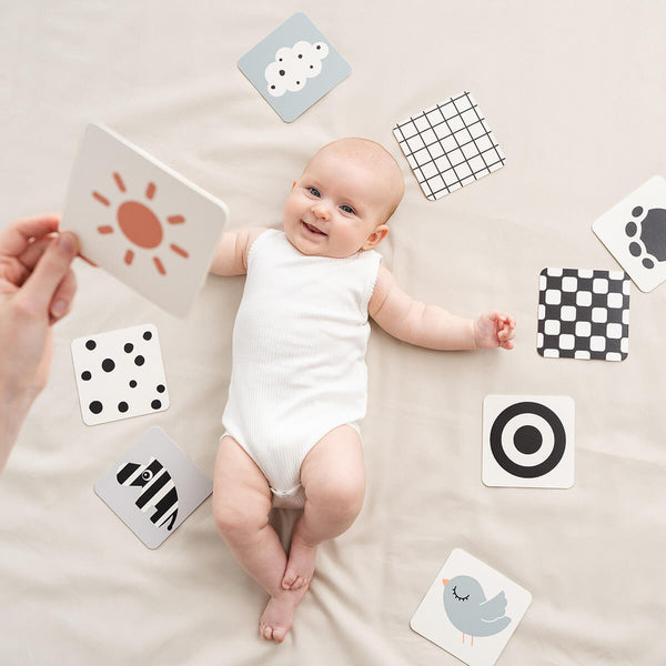 Done By Deer Baby Contrast Cards 10-pack - Elphee - Colour Mix