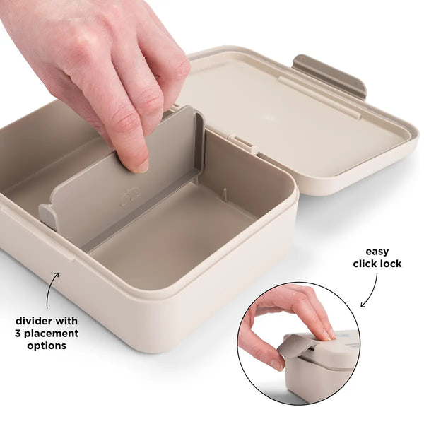 Done By Deer Lunch Box W/divider - Celebration - Sand