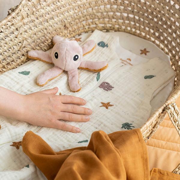 Done By Deer Tiny Rattle - Jelly - Powder