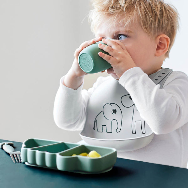 Done By Deer Silicone Stick & Stay Snackplate - Croco - Green