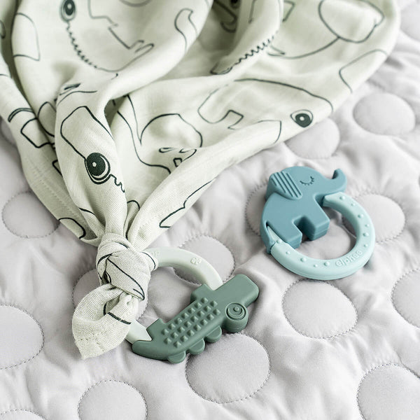 Done By Deer Teether 2-pack - Deer Friends - Green/Blue