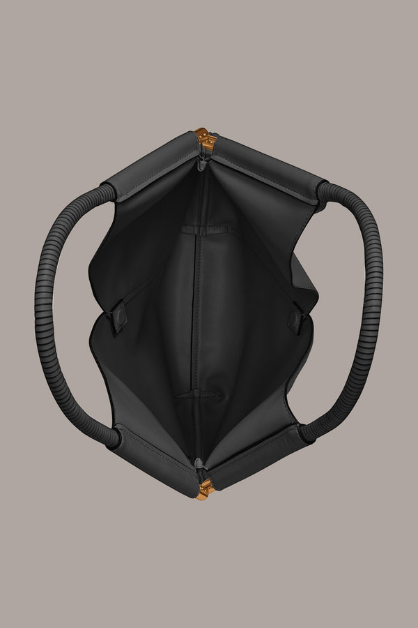 Donna Karan BALDWIN SHOULDER BAG BLACK/GOLD