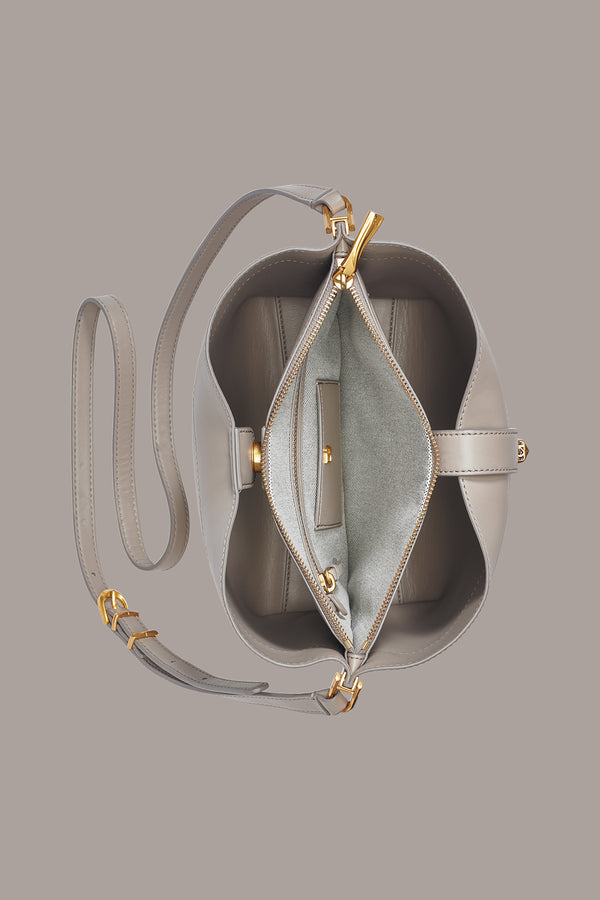 Donna Karan BRIDGEHAMPTON CROSSBODY CLOUD