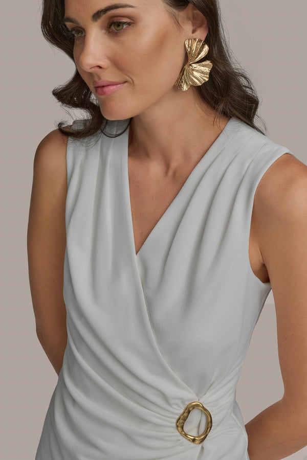 Donna Karan V-NECK HARDWARE TOP Cream