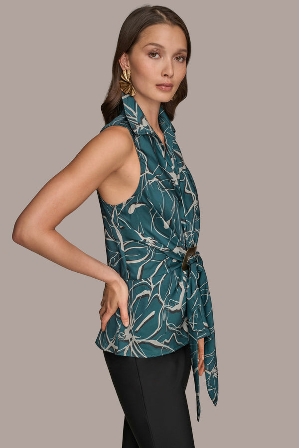 Donna Karan PRINTED SLEEVELESS FAUX WRAP TOP WITH HARDWARE HUDSON MULTI