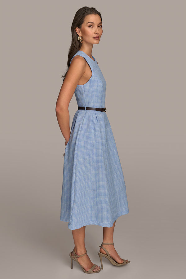 Donna Karan SLEEVELESS FIT AND FLARE DRESS CIELO/CREAM