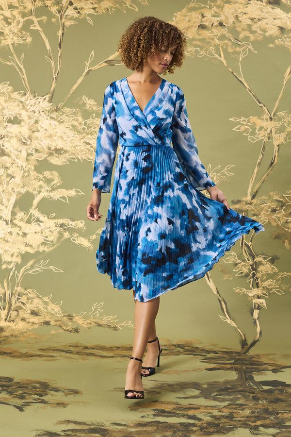 Donna Morgan LONG SLEEVE PLEATED MIDI DRESS