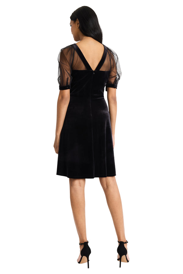 Donna Morgan Lyra Illusion In Velvet