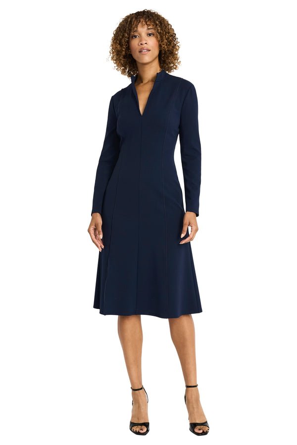 donna morgan MIDI DRESS WITH SLIT AND V-NKLINE