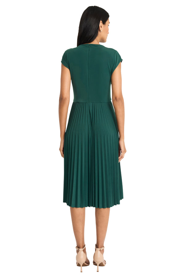 Donna Morgan PLEATED MIDI DRESS W/ DRAPED BODICE