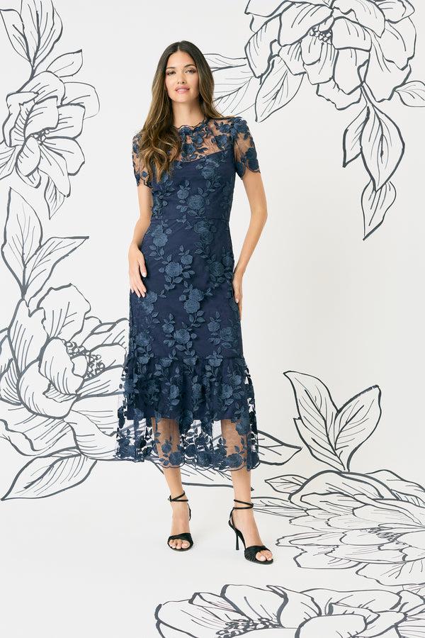 Donna Morgan SHORT SLEEVE RUFFLE FLOUNCE DRESS