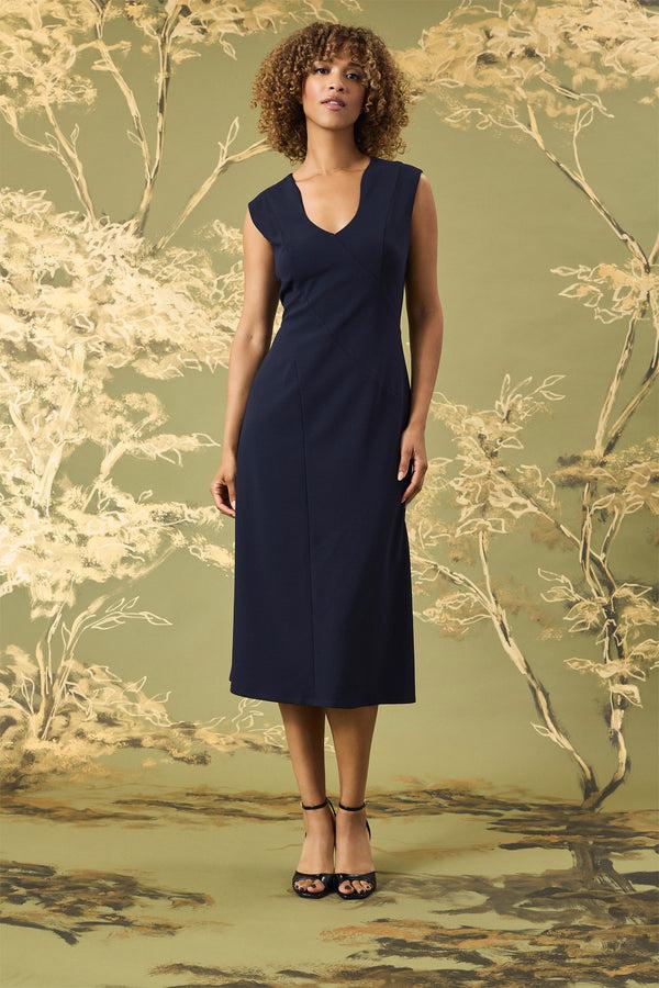 Donna Morgan SLEEVELESS SEAMED MIDI