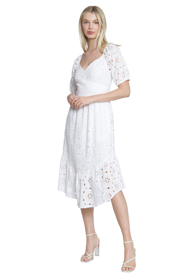 Donna Morgan PUFFL SLEEVE MIDI DRESS WITH CURVED RUFFLE HEM