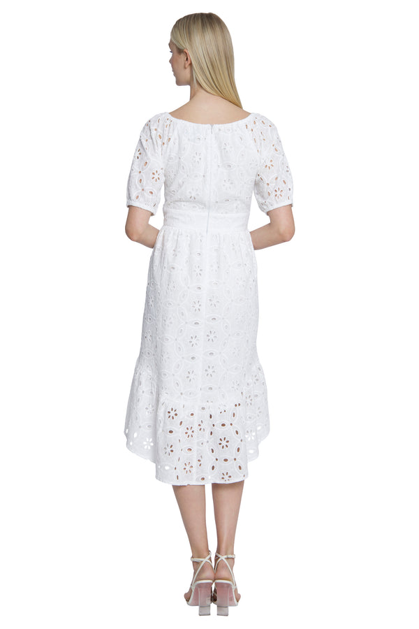 Donna Morgan PUFFL SLEEVE MIDI DRESS WITH CURVED RUFFLE HEM