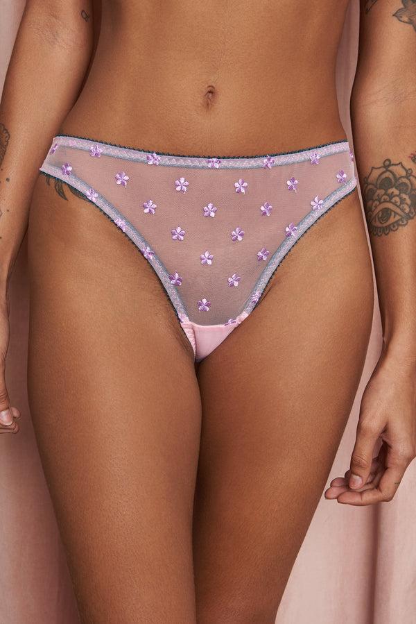 Dora Larsen Daisy Embroidery Knicker Trio