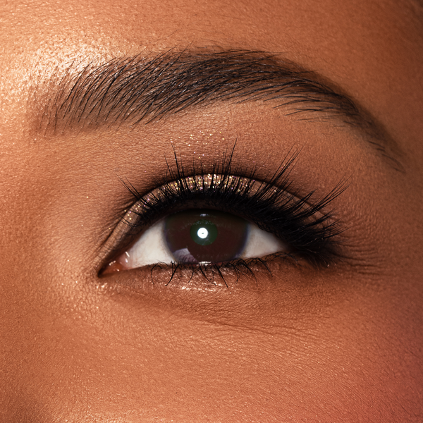 Dose Of Colors She's A Dime Eyelashes Set
