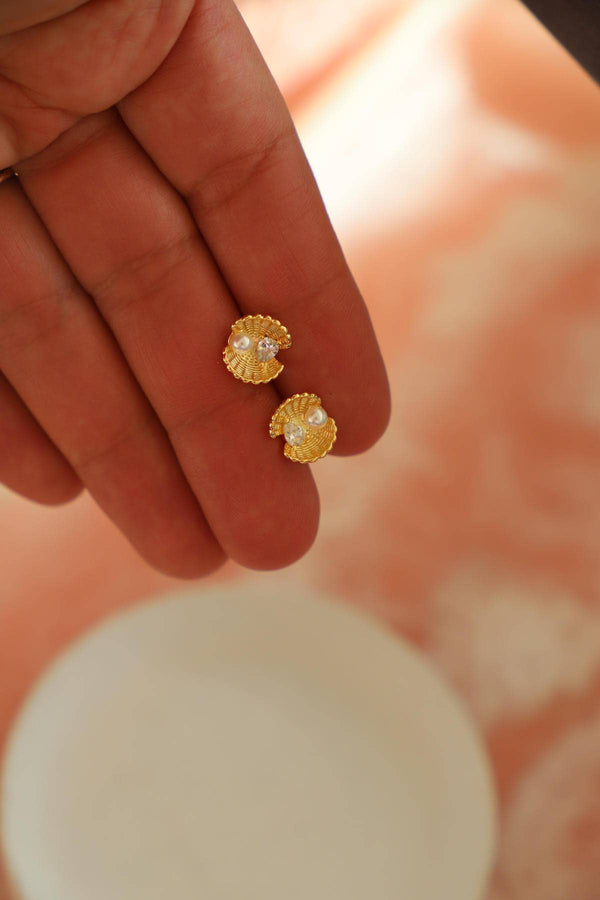 Dottir Baycation Studs