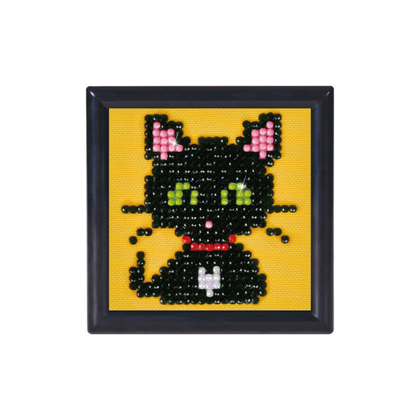 dotz Diamond Dotz Green Eye Sparkle with Frame - 3.0" x 3.0"